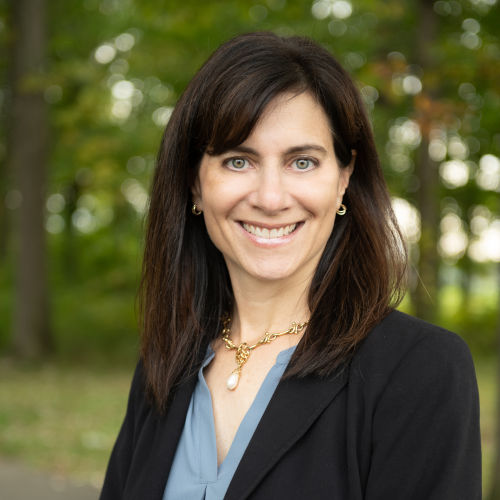 Lisa M Lebowitz