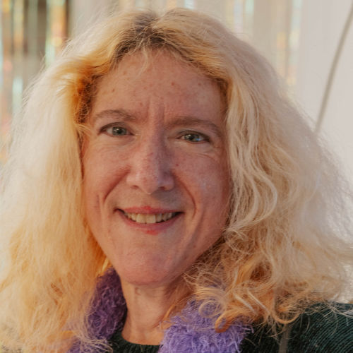 Gayle Dee